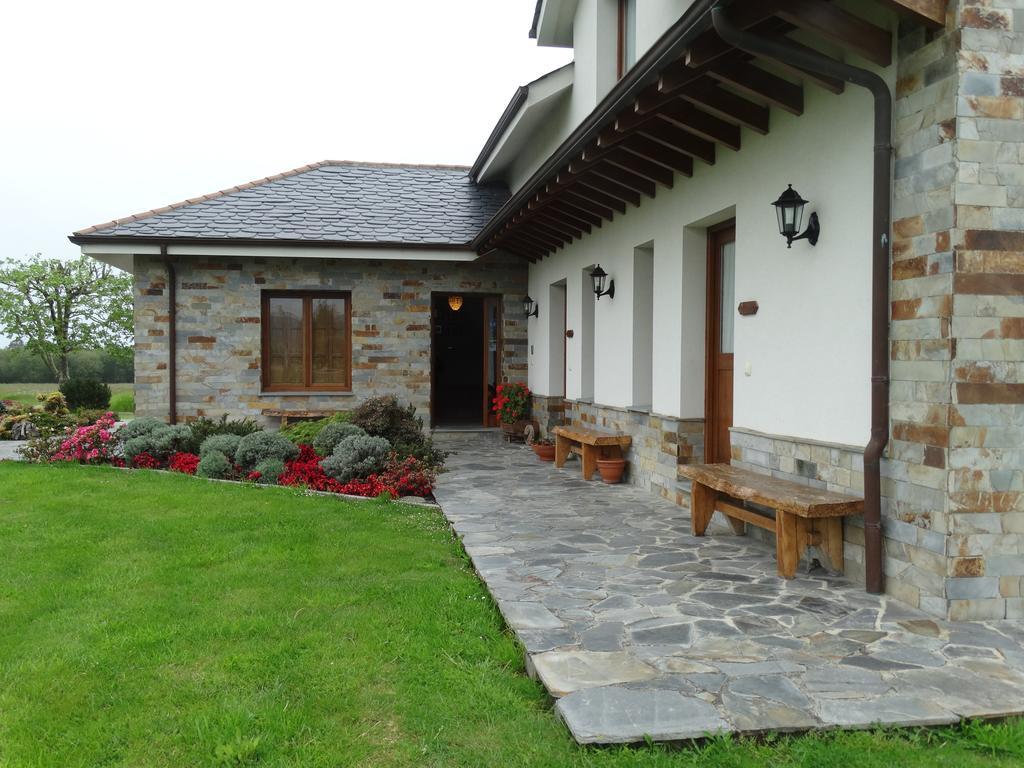 Apartamentos La Cruz De Paderne Навия Екстериор снимка